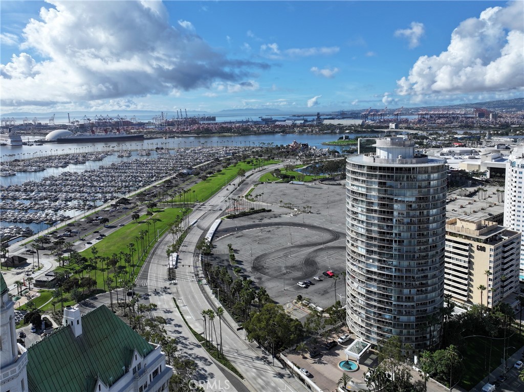 700 E Ocean Boulevard 2607
