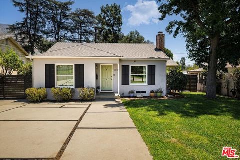 Tiny photo for 1770 Coolidge Avenue, Altadena, CA 91001 (MLS # 26861897)