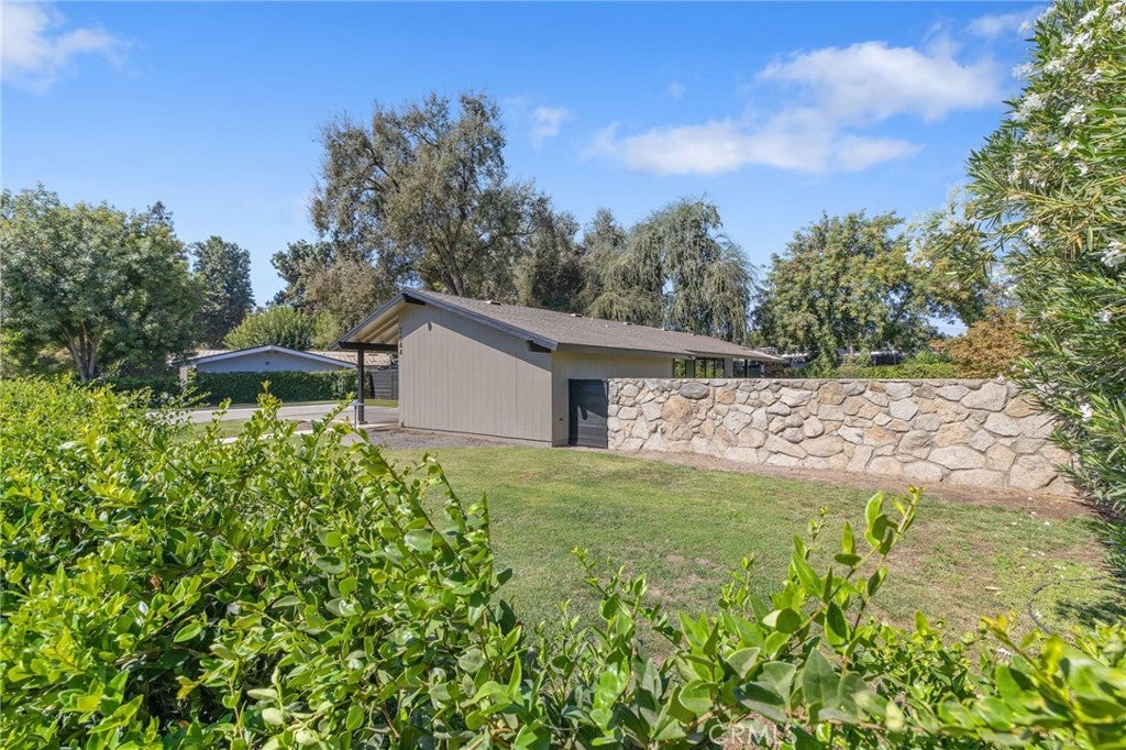 2544 W Keogh