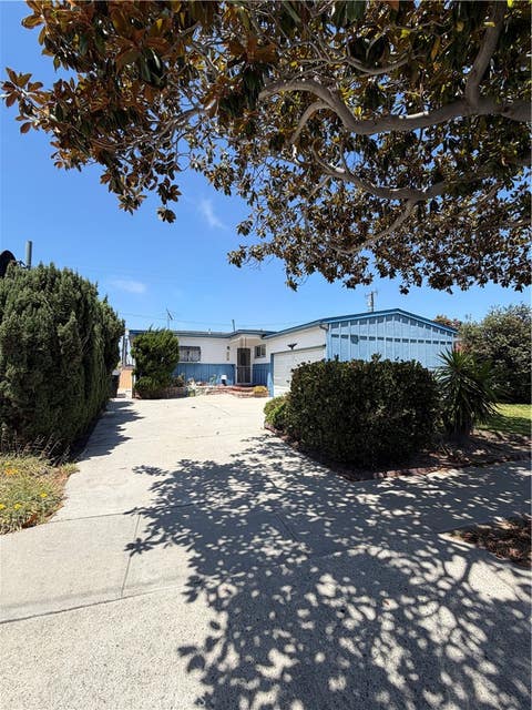 Photo of 3715 W 225th ST, Torrance, CA 90505 (MLS # PV26130574)