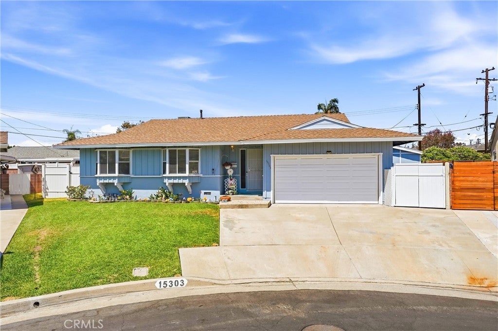 15303 Bluefield Ave AVE