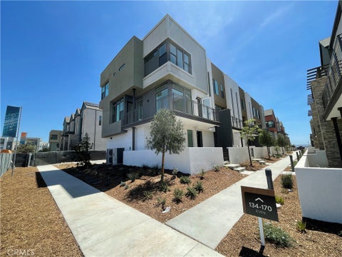 Photo of 152 Sawbuck, Irvine, CA 92618 (MLS # OC26207777)