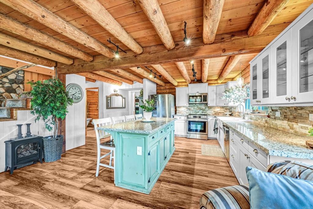 3127 Alta Vista Drive