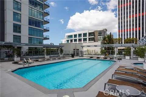 Photo of 411 W Seaside Way #1405, Long Beach, CA 90802 (MLS # OC26037449)