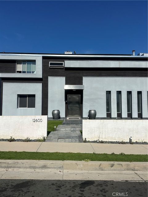 Properties 47 12600 Kenny Granada Hills CA 91344