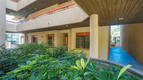 Photo of 941 W Carson Street #106, Torrance, CA 90502 (MLS # BB25242429)