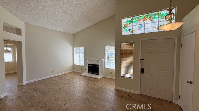 6384 Colonial