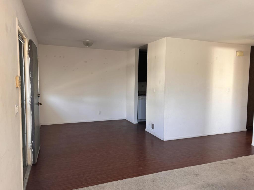 1425 La Salina St B