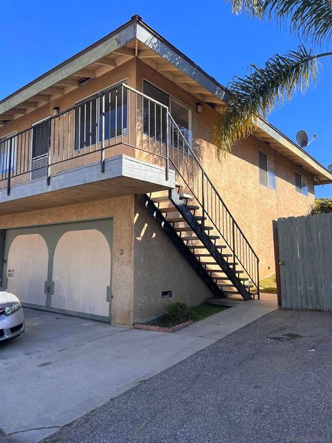 1425 La Salina St B Oceanside CA 92054