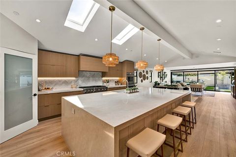 3262 Ruth Elaine Rossmoor CA 90720