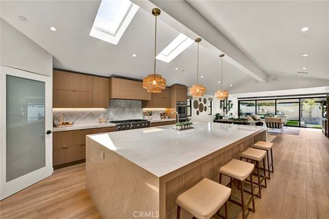 3262 Ruth Elaine Rossmoor CA 90720