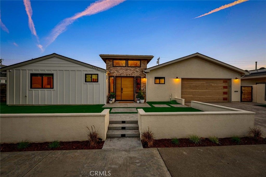 Photo of 3262 Ruth Elaine Dr, Rossmoor, CA 90720 (MLS # PW26044784)