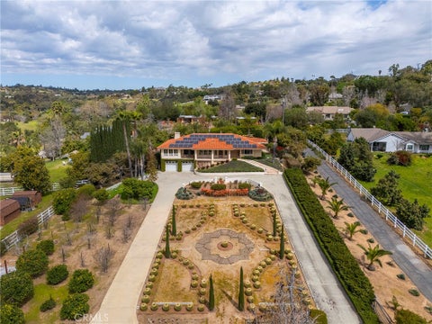 Photo of 2740 Los Alisos Drive, Fallbrook, CA 92028 (MLS # OC26201428)