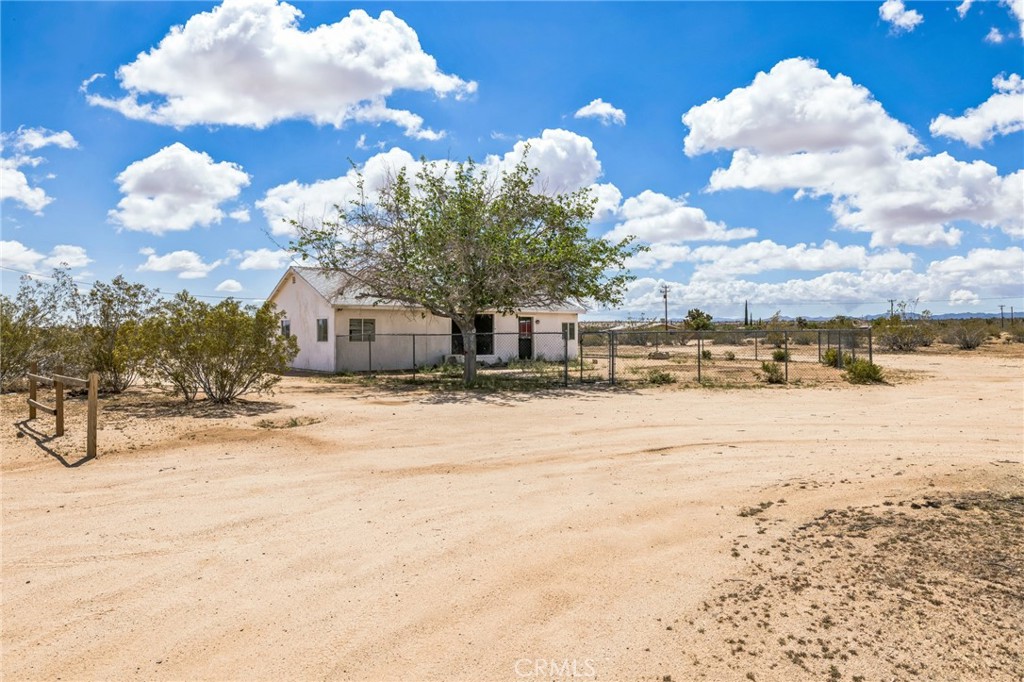 1561 Old Woman Springs Road