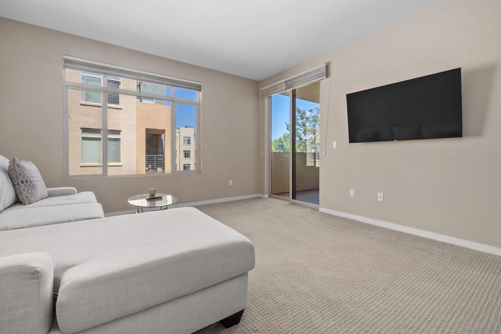 8275 Station Village Ln Ln 3306, San Diego CA 92108