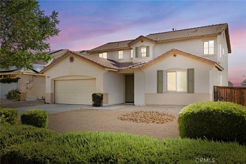 Photo of 13816 Grant Way, Oak Hills, CA 92344 (MLS # CV26111921)
