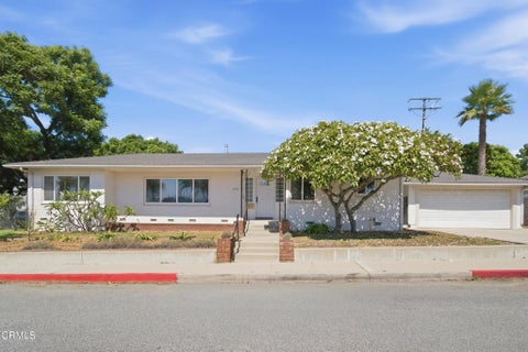 Tiny photo for 3405 Loma Vista Road, Ventura, CA 93003 (MLS # V1-38522)