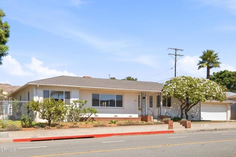 Photo of 3405 Loma Vista Road, Ventura, CA 93003 (MLS # V1-38522)