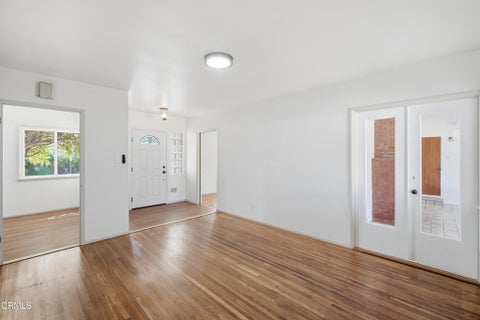 Tiny photo for 3405 Loma Vista Road, Ventura, CA 93003 (MLS # V1-38522)