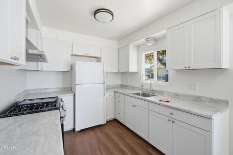 Tiny photo for 3405 Loma Vista Road, Ventura, CA 93003 (MLS # V1-38522)