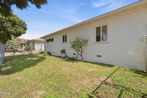 Tiny photo for 3405 Loma Vista Road, Ventura, CA 93003 (MLS # V1-38522)