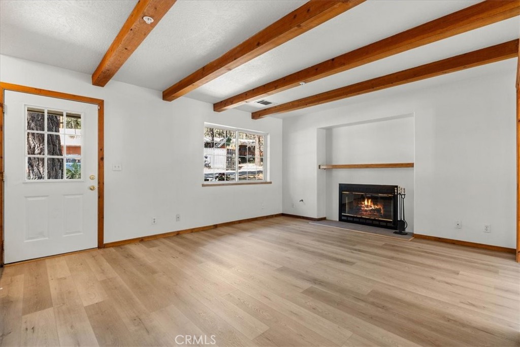 1536 Ross