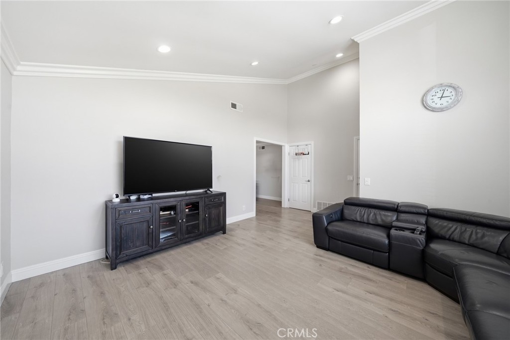 13557 Semora Place