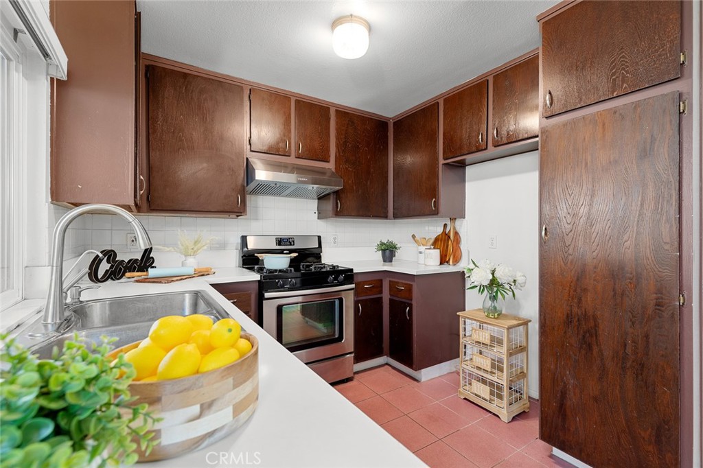 8515 Edgebrook Drive