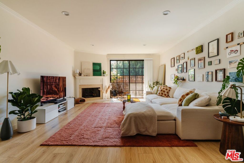 Photo of 10336 Almayo Avenue #203, Los Angeles, CA 90064 (MLS # 26668791)