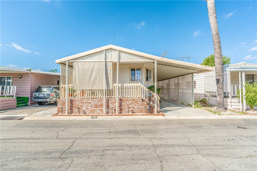 10001 W Frontage 113