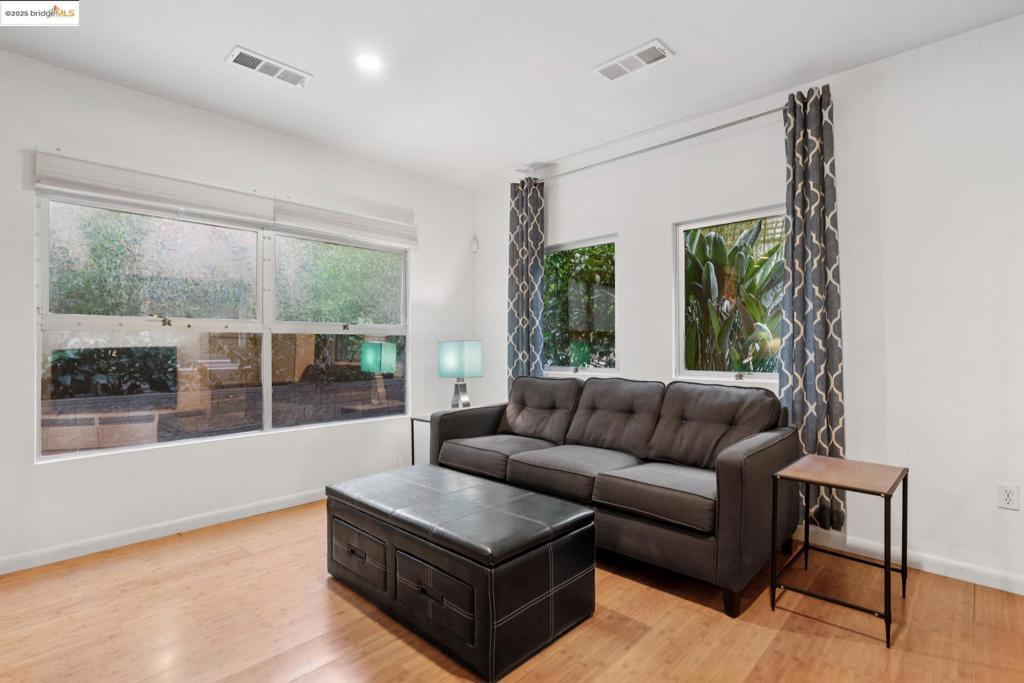 EMERYVILLE - Residential