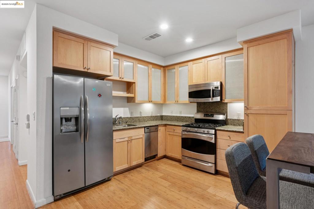 EMERYVILLE - Residential