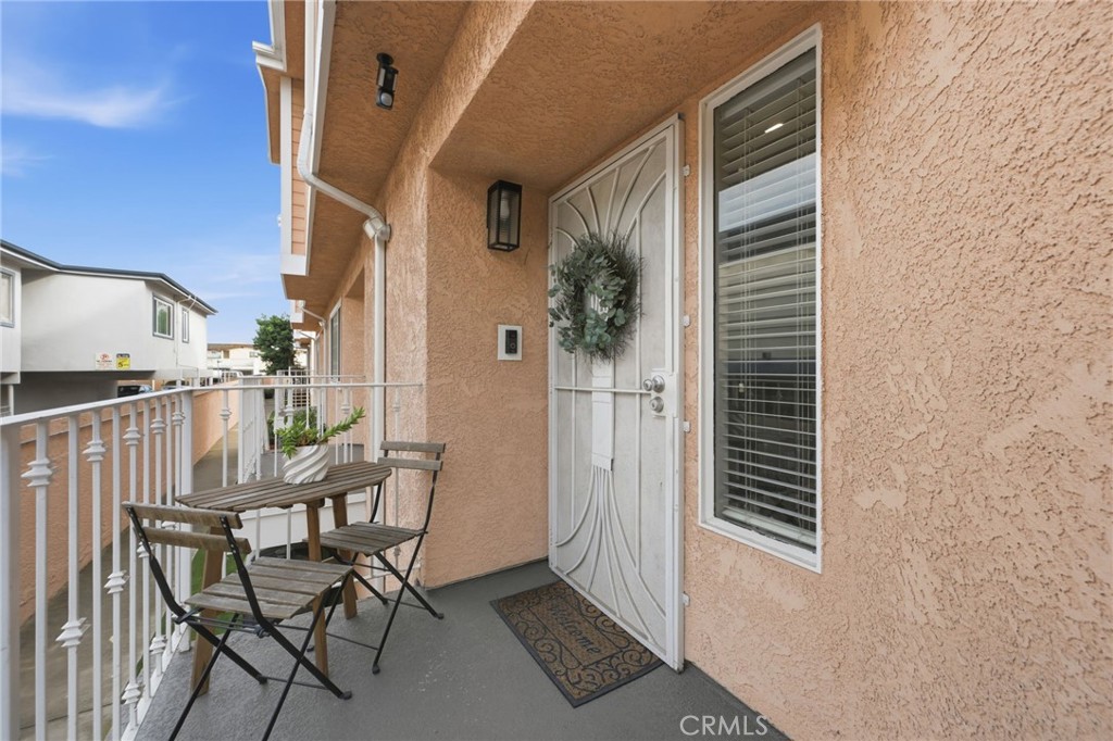 15202 S Normandie Avenue B