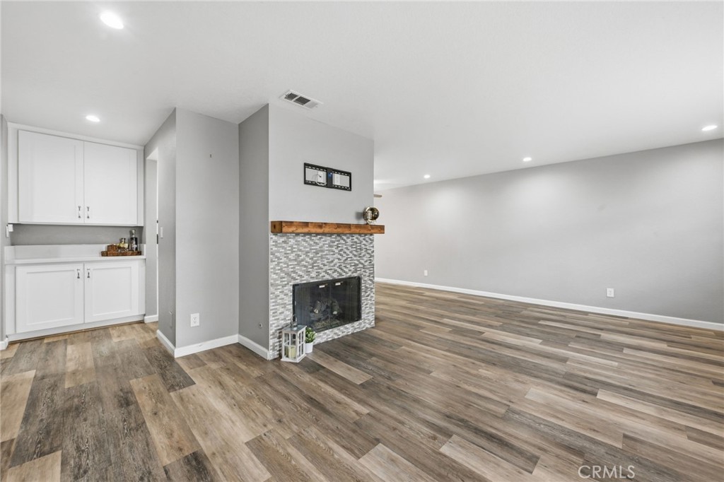 15202 S Normandie Avenue B