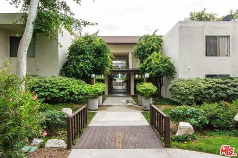 Photo of 23515 Lyons Avenue #S9, Santa Clarita, CA 91355 (MLS # 26868469)