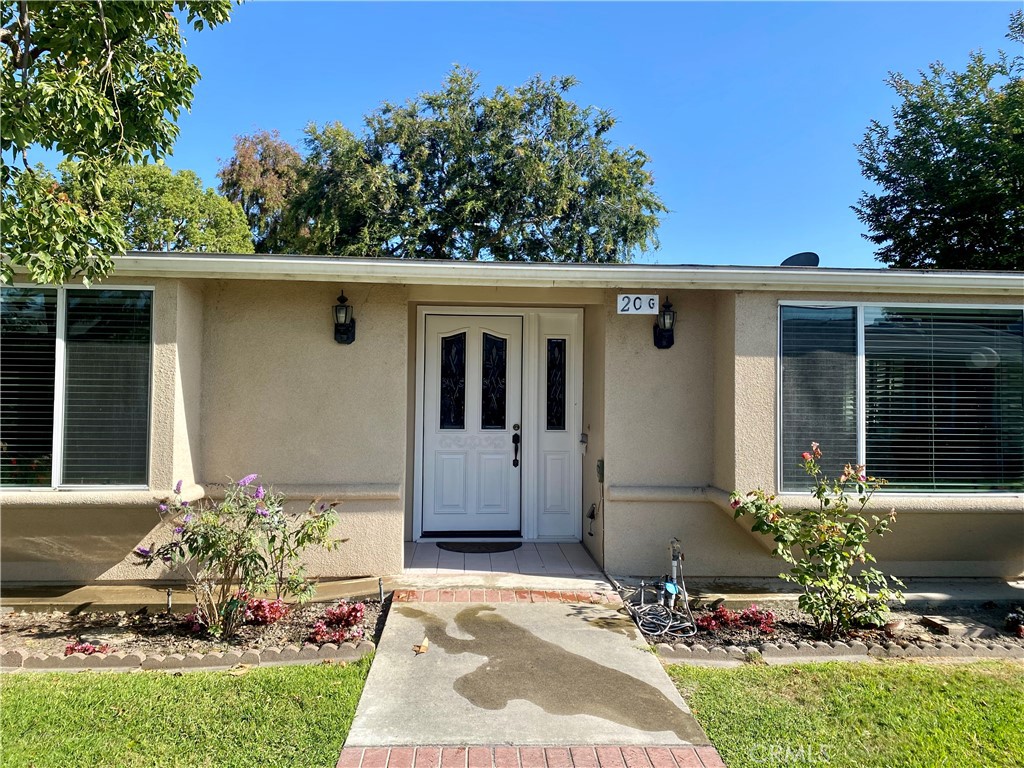 (Mutual 14-20G, Crpt Bldg 153- Space#11) Location Location Location.
Very Nice 2 Bedroom 1 bath, Full Expansion sits on a Beautiful Green on the back of Building 20, side yard faces the Golf Course perfect setting to add a patio. Brand New Kitchen and Bathroom Quartz Countertops along with New Sinks and Faucets. Brand new Flooring throughout, Fresh Paint and Acoustic ceilings. Central air/heat for year round comfort. Such a Pretty Spot in Mutual 14.
SENIOR COMMUNITY OFFERS THE FOLLOWING AMENITIES: 9 Hole Golf Course, Swimming Pool, Jacuzzi, Gym, Table Tennis, Shuffleboard, Billiards, Pickle Ball and Bocce Ball courts. Amphitheater, 6 Club houses featuring: Exercise Gym, Bocce Ball, Pickle Ball, Art Room, Sewing, Crafts, Woodshop, Lapidary, Pool tables; Over 200 Clubs, LWSB is a Security-Guard-Gated Community. Also, Library, Friends of Library Bookstore, Credit Union, Health Care Center, Pharmacy and Post Office.