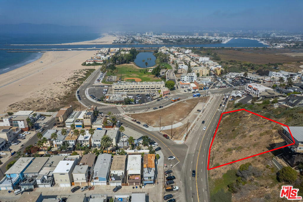 6916 Vista Del Mar