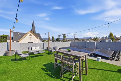 Tiny photo for 1512 8th Street, Oakland, CA 94607 (MLS # ML82064997)