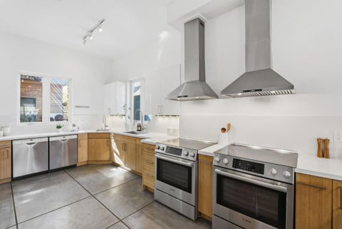 Tiny photo for 1512 8th Street, Oakland, CA 94607 (MLS # ML82064997)