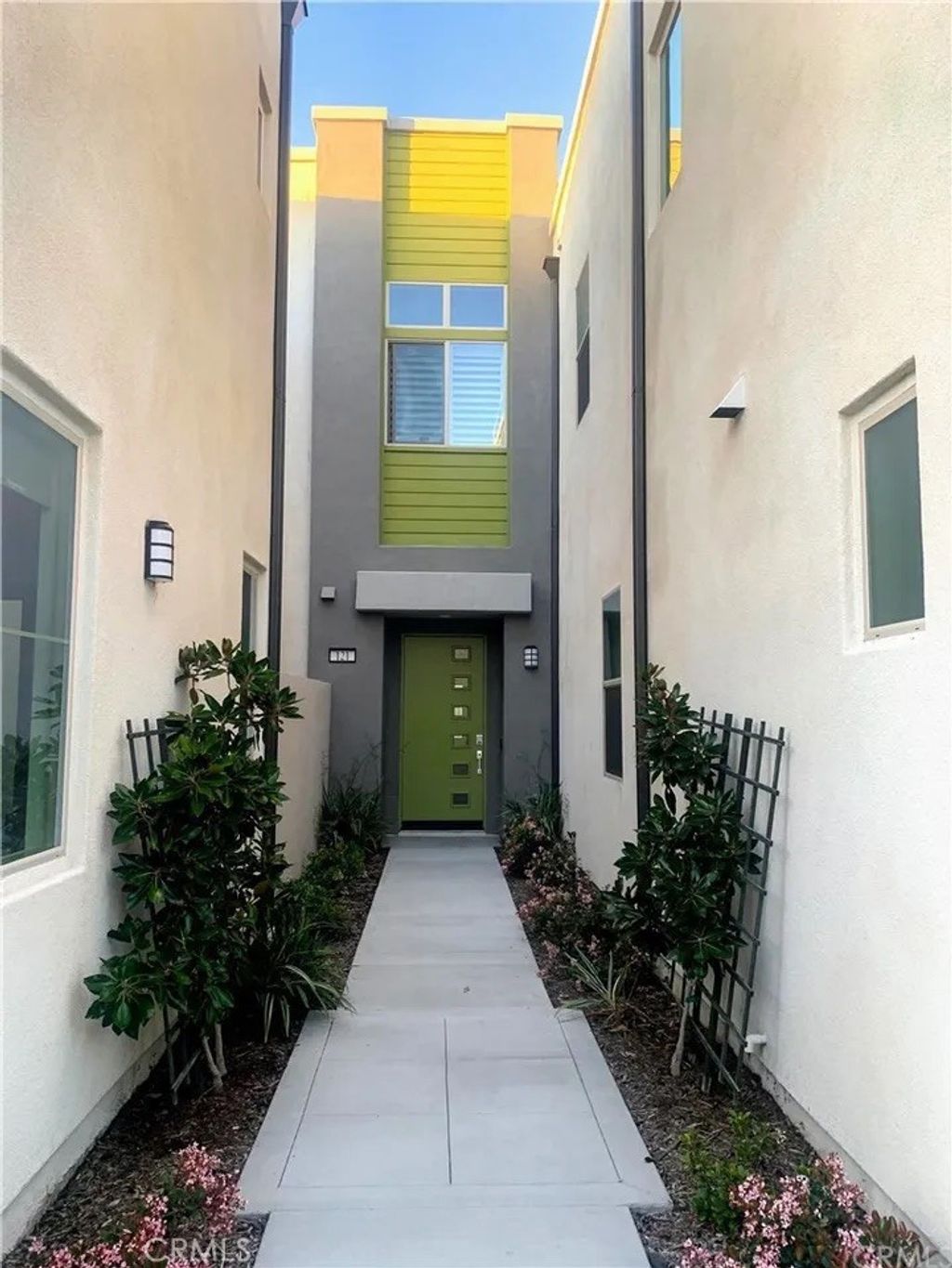Photo of 121 Terrapin, Irvine, CA 92618 (MLS # TR26083508)