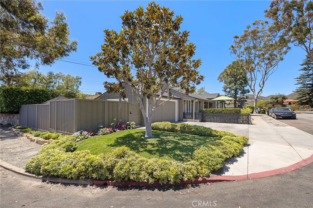 655 Catalina, Laguna Beach CA 92651 - Photo 48