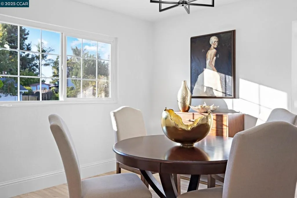 Concord, California 94521, United States, 4 Bedrooms Bedrooms, ,2 BathroomsBathrooms,Residential,Pending,210741