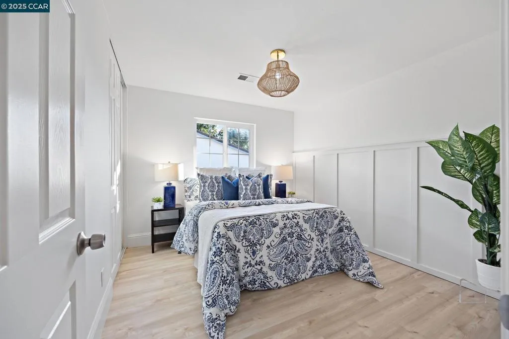 Concord, California 94521, United States, 4 Bedrooms Bedrooms, ,2 BathroomsBathrooms,Residential,Pending,210741