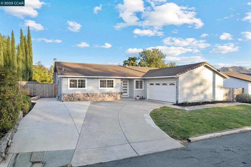 Concord, California 94521, United States, 4 Bedrooms Bedrooms, ,2 BathroomsBathrooms,Residential,Pending,210741