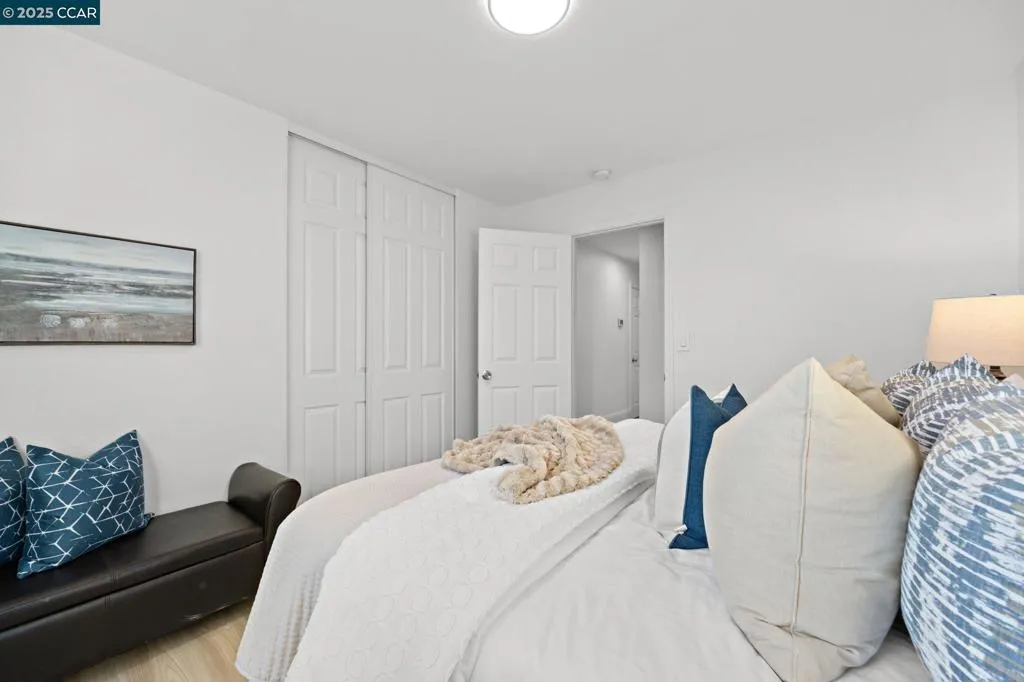 Concord, California 94521, United States, 4 Bedrooms Bedrooms, ,2 BathroomsBathrooms,Residential,Pending,210741