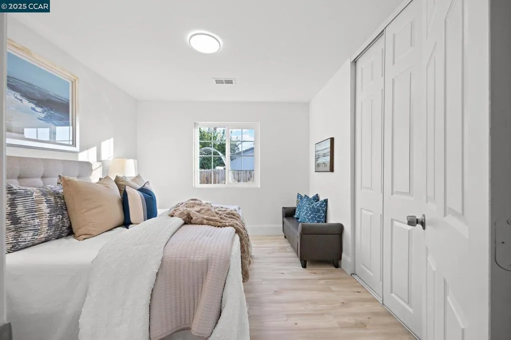 Concord, California 94521, United States, 4 Bedrooms Bedrooms, ,2 BathroomsBathrooms,Residential,Pending,210741