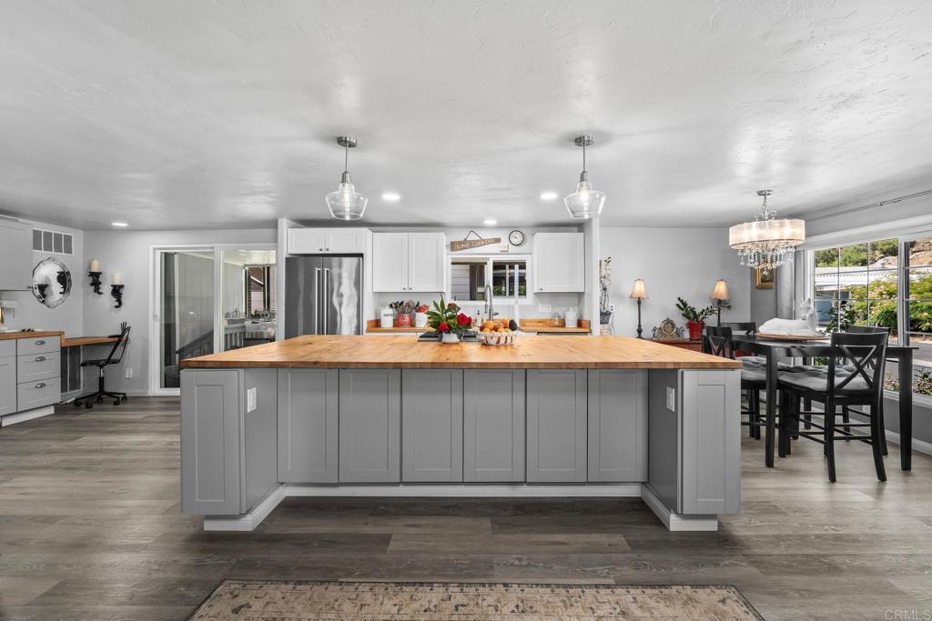 28890 Lilac Road 184