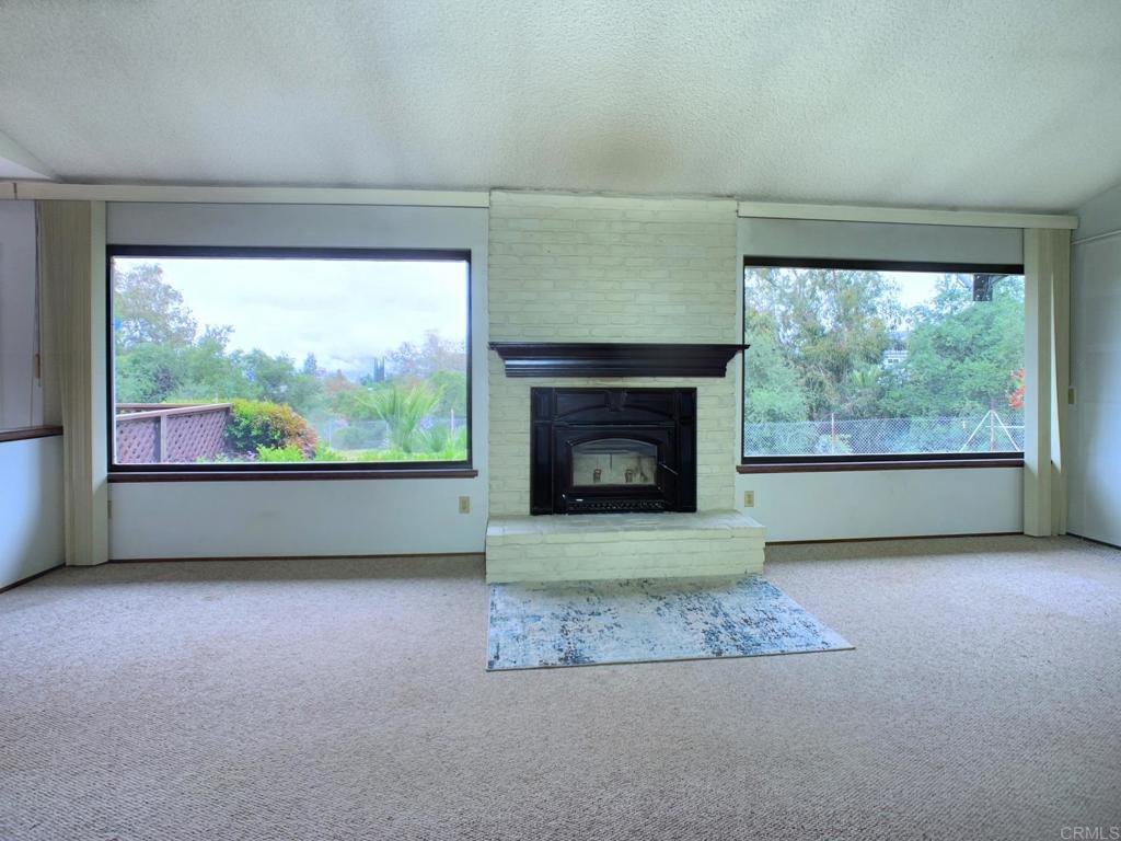 3130 E Victoria Drive