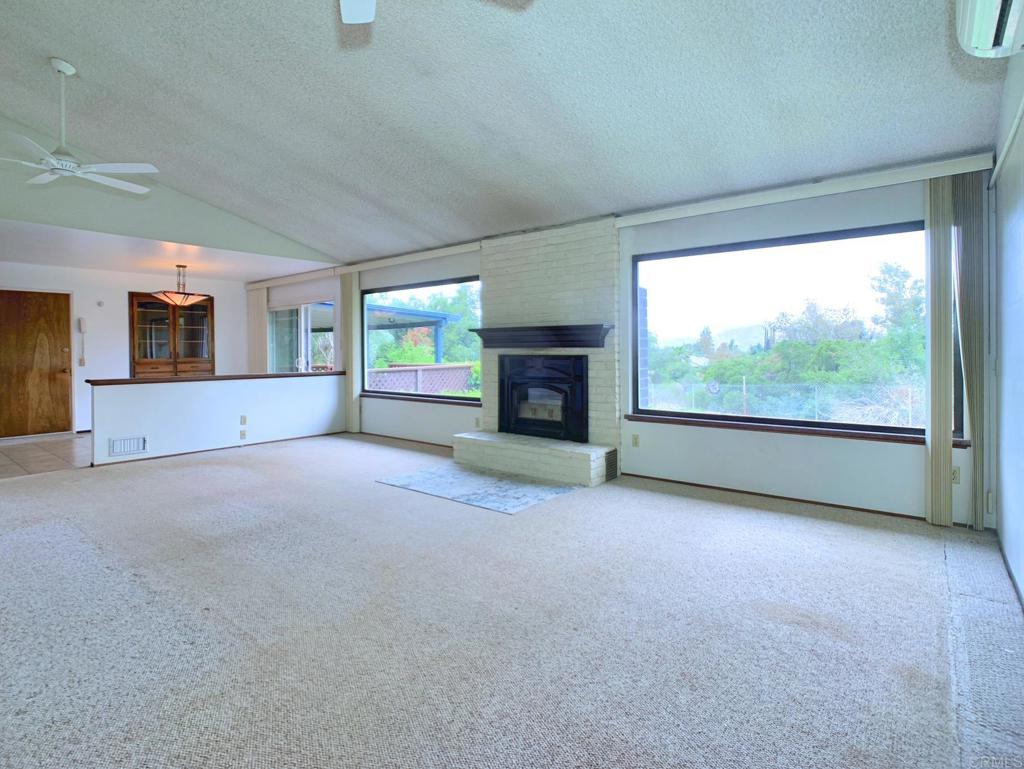 3130 E Victoria Drive