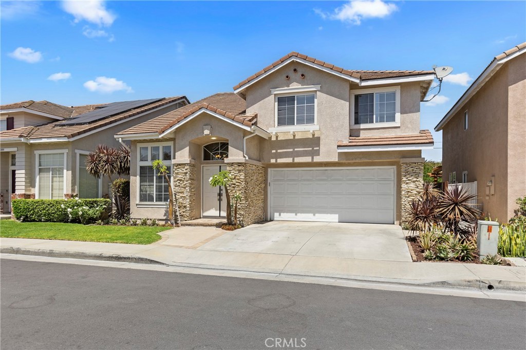 1213 E Sunflower